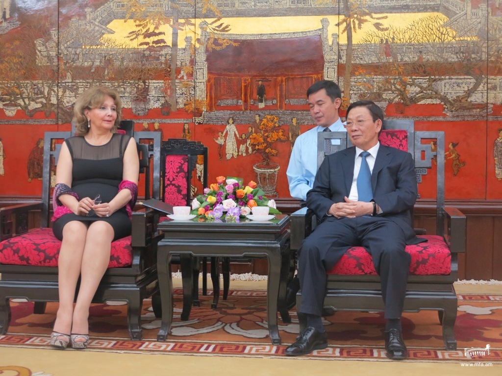 Դեսպան Վարդանյանը հանդիպեց Հանոյի ժողովրդական կոմիտեի քարտուղարին