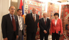 Հայկական գորգարվեստի և ասեղնագործության նմուշների ցուցահանդես և գիտաժողով Վիեննայում