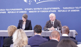 Joint press-conference of Foreign Minister Nalbandian with the UNDP Administrator Clark