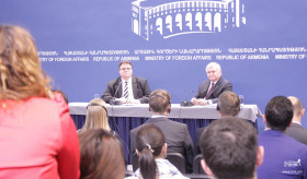 ԱԳ նախարար Էդվարդ Նալբանդյանի խոսքը և պատասխանները Լիտվայի արտգործնախարար Լիմասոլ Լինկյավիոուսի հետ համատեղ մամլո ասուլիսին հնչած հարցերին 