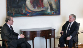 Բելգիայի Թագավորության նորանշանակ դեսպանը հավատարմագրերի պատճենը հանձնեց ԱԳ նախարարին 