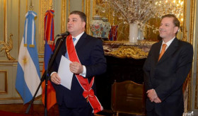 Դեսպան Մելիքյանն Արգենտինայի նախագահի կողմից պարգևատրվեց Մեծ խաչի աստիճանի մայիսյան շքանշանով 