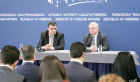 Արտգործնախարարն ընդունեց Քաղաքական դասընթացների երևանյան դպրոցի ունկնդիրներին
