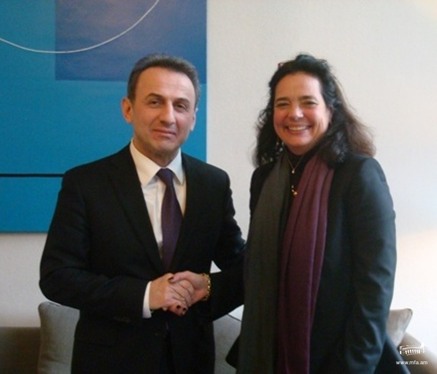 Դեսպան Մարգարյանի հանդիպումը Բելգիայի Սենատի նախագահի հետ
