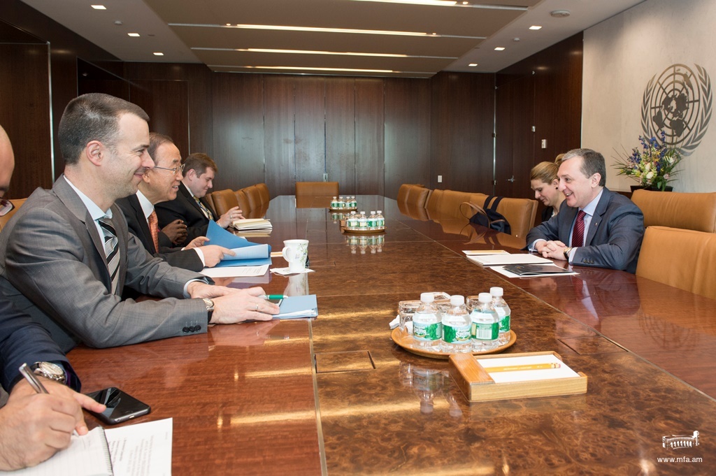 Ambassador Mnatsakanyan handed over the text of Panarmenian Declaration on the 100th Anniversary of  the Armenian Genocide  to the UN Secretary-General