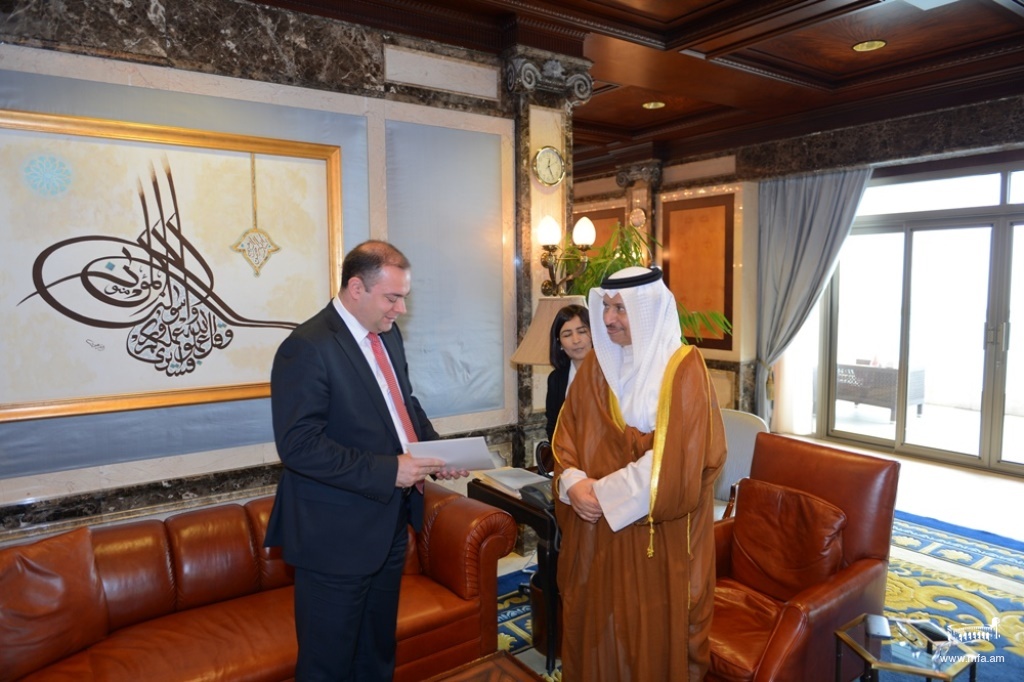 Դեսպան Չարչօղլյանի հանդիպումը Քուվեյթի վարչապետի հետ