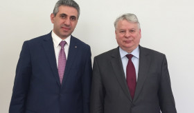 Դեսպան Ղազարյանի հանդիպումը Լեհաստանի Սենատի նախագահի հետ