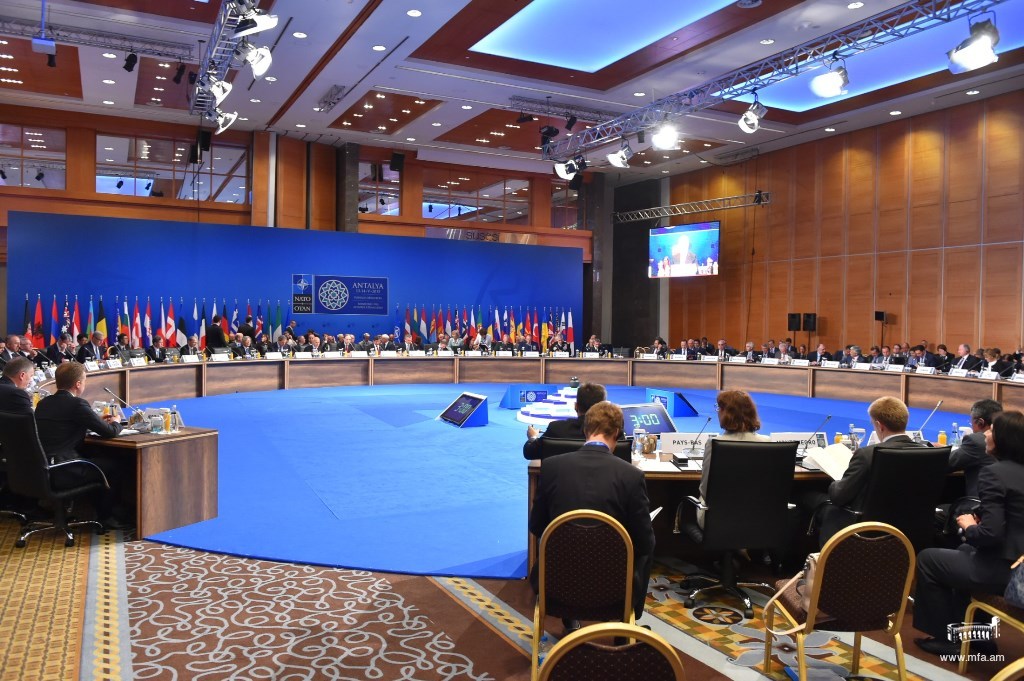 Դեսպան Եդիգարյանը մասնակցեց Աֆղանստանում անվտանգության ապահովման &laquo;Վճռական աջակցություն&raquo; առաքելության մասնակից երկրների արտաքին գործերի նախարարների հանդիպմանը