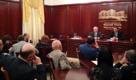 Արտգործնախարարը հանդիպում ունեցավ Ազգային ժողովի արտաքին հարաբերությունների հանձնաժողովի անդամների հետ