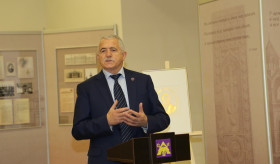 Կլոր-սեղան քննարկում` նվիրված Լազարյանների արևելյան լեզուների ինստիտուտի 200-ամյակին