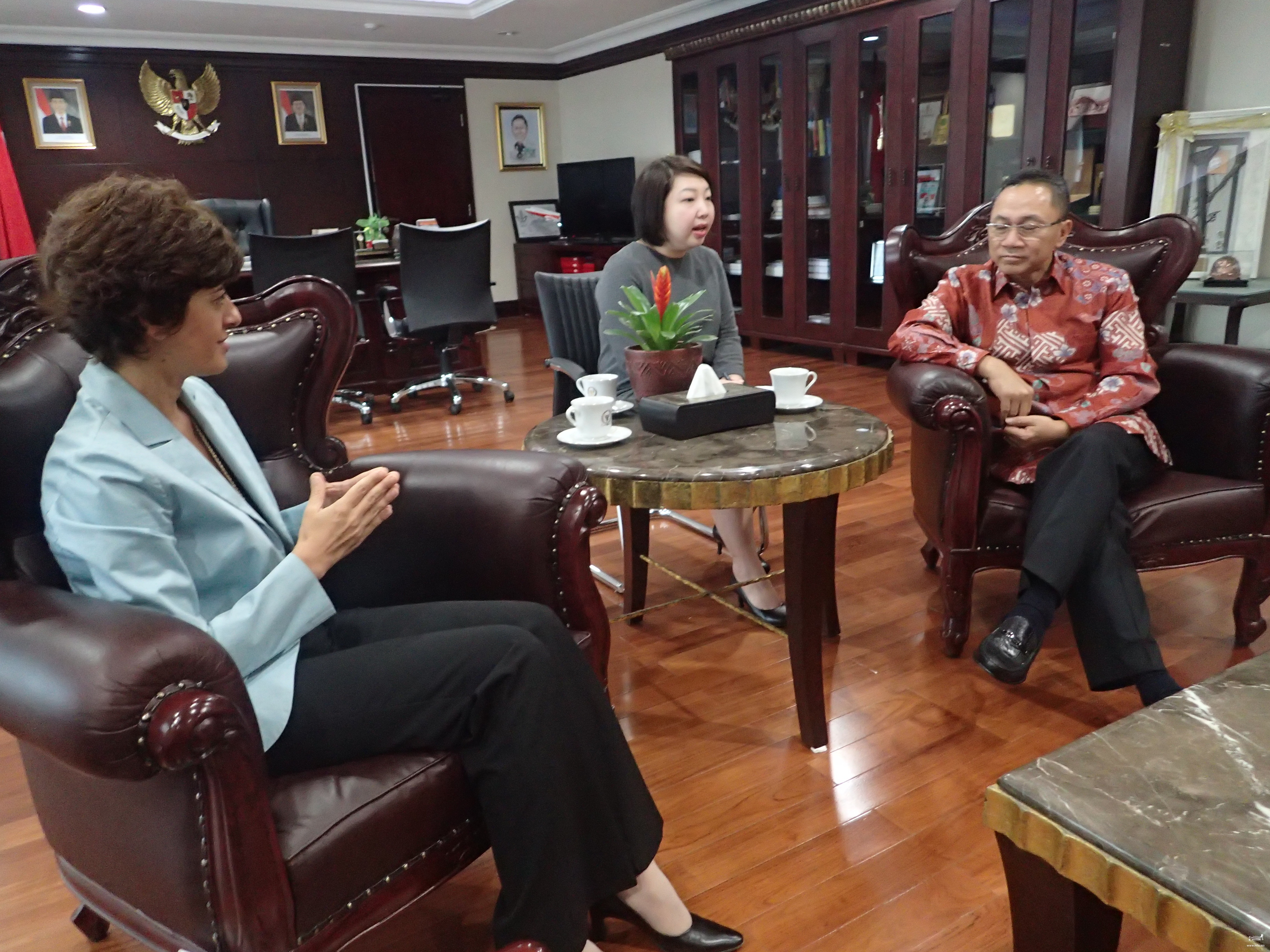 Դեսպան Աղաջանյանի հանդիպումը Ինդոնեզիայի Ժողովրդական խորհրդատվական ասամբլեայի նախագահի հետ