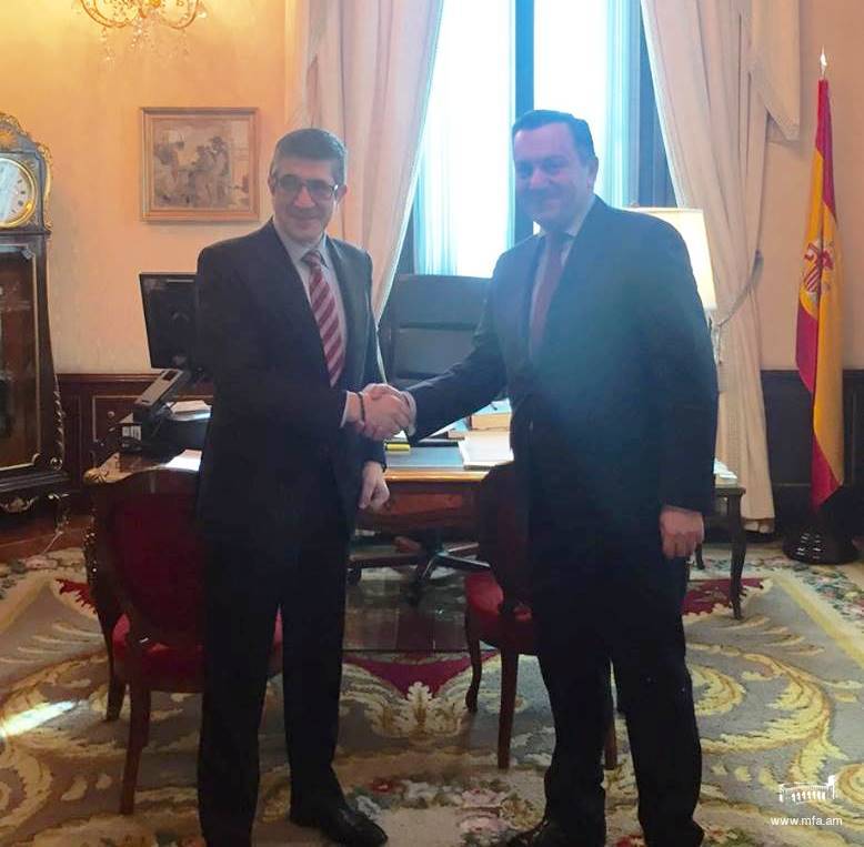 Դեսպան Ադոնցի հանդիպումը Իսպանիայի Կոնգրեսի նորանշանակ նախագահի հետ