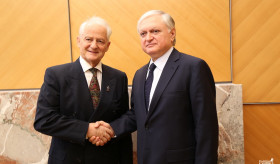 Edward Nalbandian met with Special Envoy for Human Rights of Australia