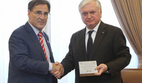 Հայաստանի արտգործնախարարը պարգևատրվեց Մարդու իրավունքների միջազգային ֆեդերացիայի իսպանական լիգայի ոսկե մեդալով