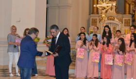 «Զորավոր մանկունք» մանկական հոգևոր երգչախմբի համերգը Վարշավայում