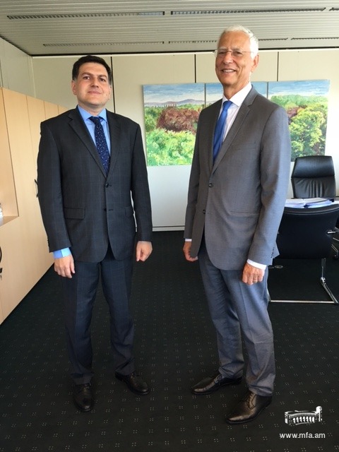 ԵԽ-ում ՀՀ մշտական ներկայացուցչի հանդիպումը ԵԽԽՎ գլխավոր քարտուղարի հետ