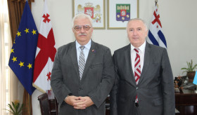 Բաթումում ՀՀ գլխավոր հյուպատոսի հանդիպումը Աջարիայի Գերագույն խորհրդի նախագահի հետ