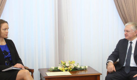 The newly appointed Ambassador of Estonia presented the copies of his credentials to Edward Nalbandian 