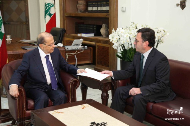 Դեսպան Մկրտչյանի հանդիպումը Լիբանանի նախագահ Միշել Աունի հետ