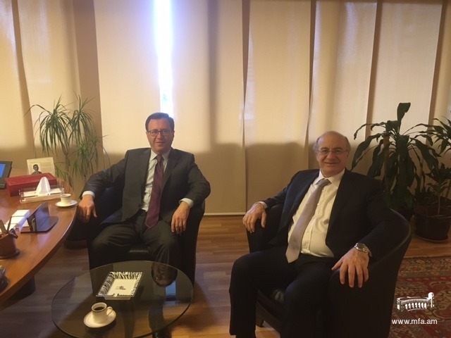 Դեսպան Մկրտչյանի հանդիպումը Լիբանանի մշակույթի նախարար հետ