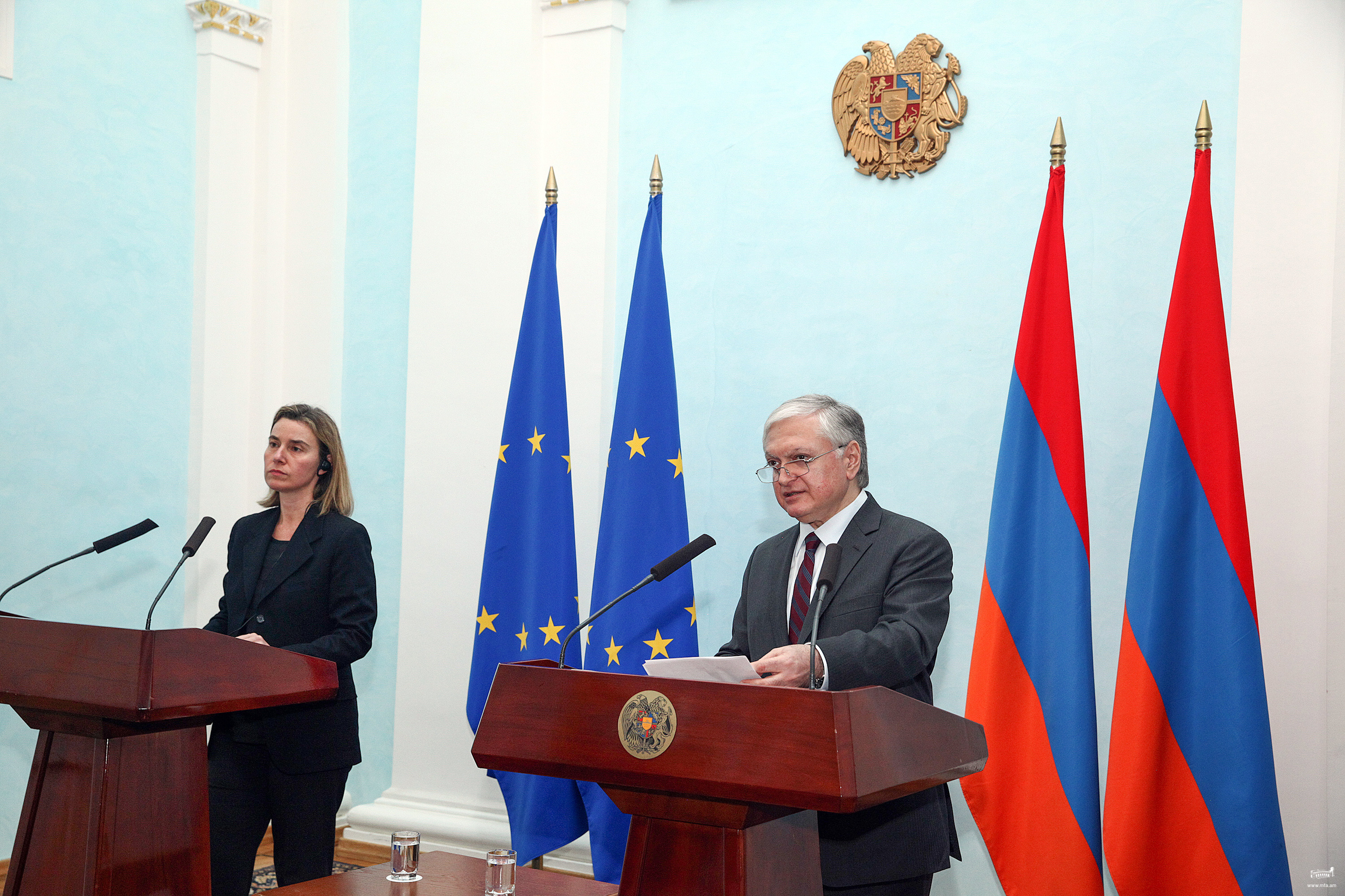 Edward Nalbandian a eu une conversation téléphonique avec Federica Mogherini