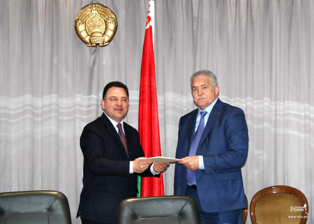 Դեսպան Եսայանը հավատարմագրերի պատճենը հանձնեց Բելառուսի ԱԳ նախարարի առաջին տեղակալին