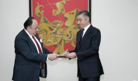Էկվադորի նորանշանակ դեսպանն իր հավատարմագրերի պատճենը հանձնեց ՀՀ ԱԳ փոխնախարարին