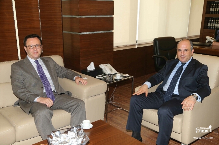 Դեսպան Մկրտչյանի և Լիբանանի սոցիալական հարցերի նախարարի հանդիպումը