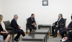 Հայաստանի արտգործնախարարն ընդունեց Կանադայի խորհրդարանի պատգամավորներին