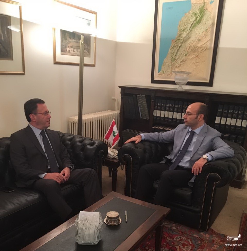 Դեսպան Մկրտչյանի և  Լիբանանի ԱԳՆ գլխավոր քարտուղար Հանի Շմայտելի հանդիպումը