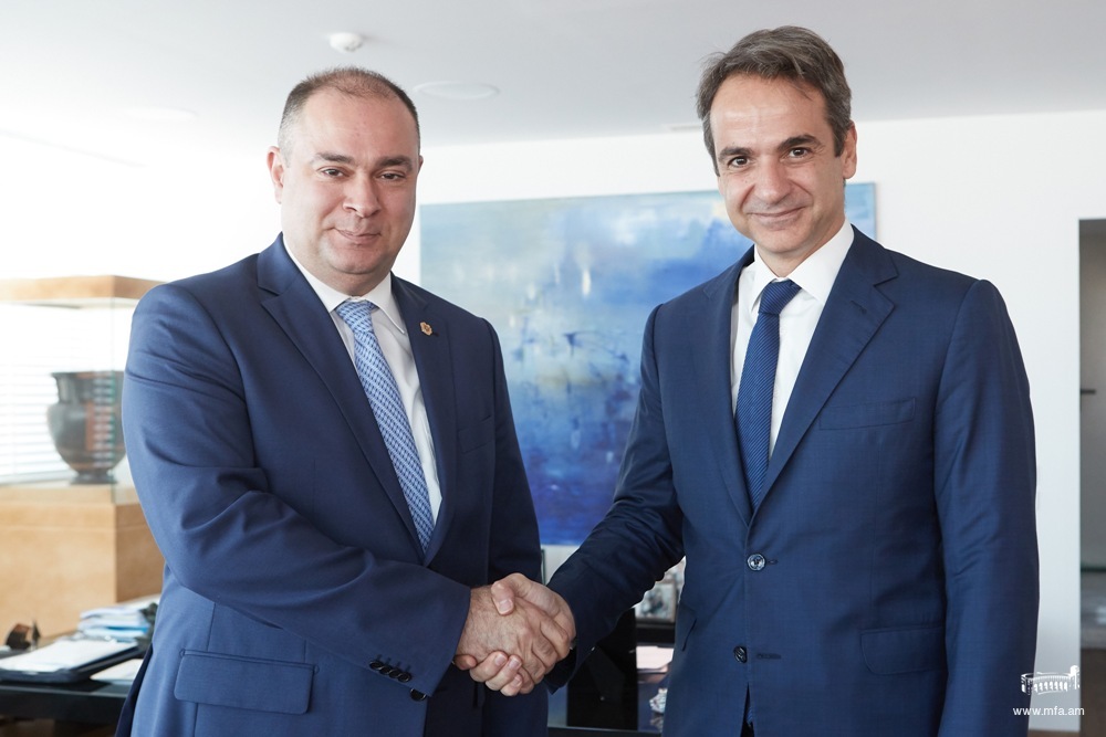 Դեսպան Չարչօղլյանի հանդիպումը Նոր ժողովրդավարություն կուսակցության ղեկավարի հետ