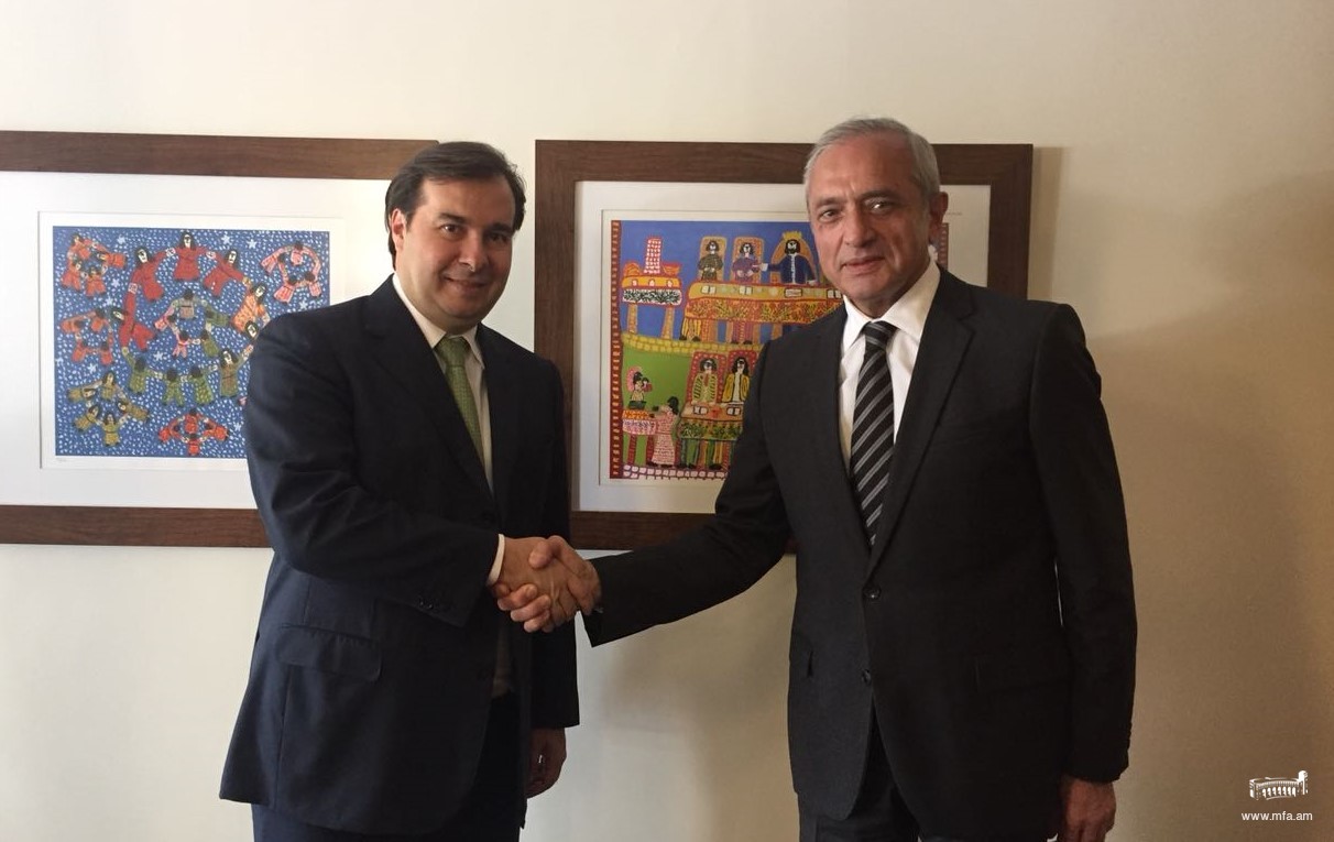 Դեսպան Գալոյանի հանդիպումը Բրազիլիայի Ազգային կոնգրեսի պատգամավորների պալատի նախագահ Ռոդրիգո Մայայի հետ