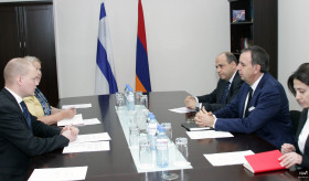 ԱԳ նախարարի տեղակալ Կարեն Նազարյանի հանդիպումը Ֆինլանդիայի ԱԳ պետքարտուղար Սամուլի Վիրտանենի հետ