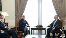 Հայաստանի արտգործնախարարը հանդիպեց Նիդերլանդների Սենատի նախագահին