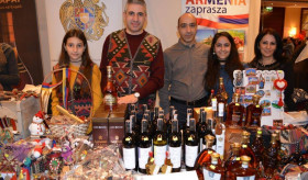 Լեհաստանում ՀՀ դեսպանությունը մասնակցեց Ամանորի բարեգործական տոնավաճառին