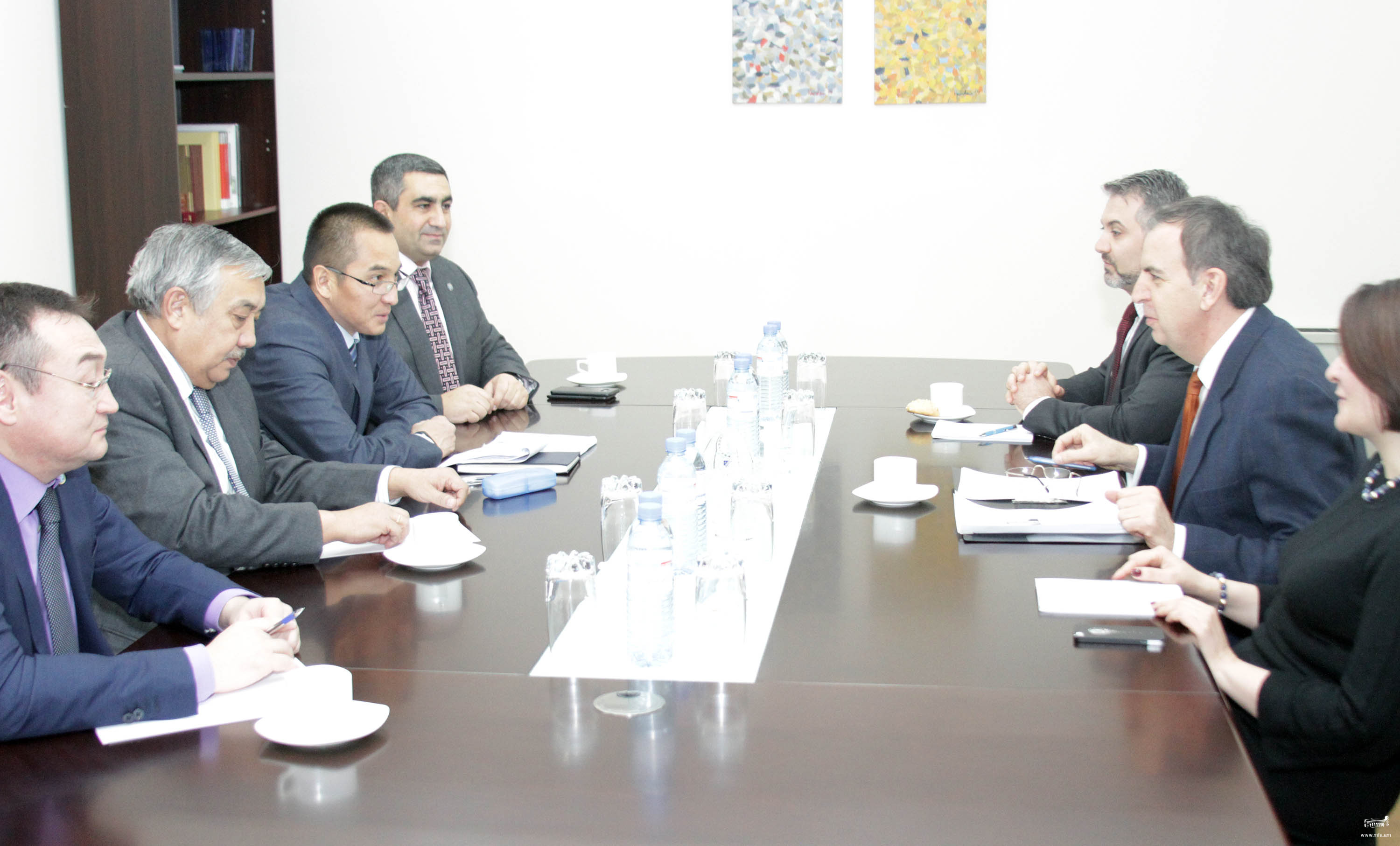 Հայաստանի և Ղրղզստանի ԱԳ նախարարների տեղակալների հանդիպումը Երևանում