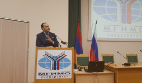 Դեսպան Տողանյանը Մոսկվայի Միջազգային հարաբերությունների պետական համալսարանում հանդիպեց մոսկովյան բուհերի հայ ուսանողների հետ