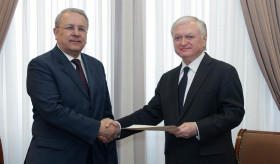 Կիպրոսի նորանշանակ դեսպանն իր հավատարմագրերի պատճենը հանձնեց Հայաստանի արտգործնախարարին