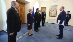 Դեսպան Չարչօղլյանն իր հավատարմագրերը հանձնեց Կիպրոսի նախագահին