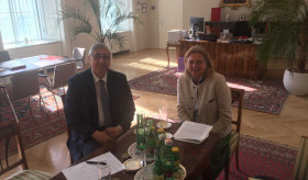 Դեսպան Կիրակոսյանի քաղաքավարության այցը Ավստրիայի՝ Եվրոպայի, ինտեգրացիայի և արտաքին գործերի նախարար Քարին Քնայսելին