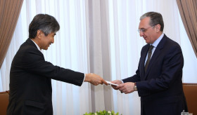 Le nouvel Ambassadeur du Japon a présenté les copies de ses lettres de créance au Ministre des Affaires étrangères d’Arménie