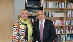 ԳԴՀ-ում ՀՀ դեսպան Աշոտ Սմբատյանի հանդիպումը ԳԴՀ Բունդեսթագի փոխնախագահ Կլաուդիա Ռոթի հետ