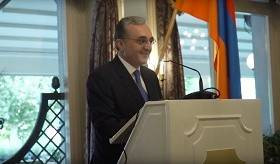 Meeting of Foreign Minister Zohrab Mnatsakanyan with representatives of the Armenian community of Switzerland