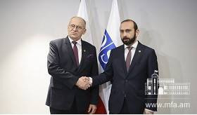 ՀՀ ԱԳ նախարարը հանդիպել է Լեհաստանի ԱԳ նախարարին
