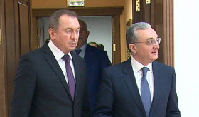 Le Ministre des Affaires étrangères d’Arménie a eu une rencontre avec son homologue biélorusse