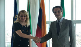 Իտալիայում ՀՀ դեսպան Վիկտորյա Բաղդասարյանի հանդիպումը Լոմբարդիայի շրջանի նախագահի հետ