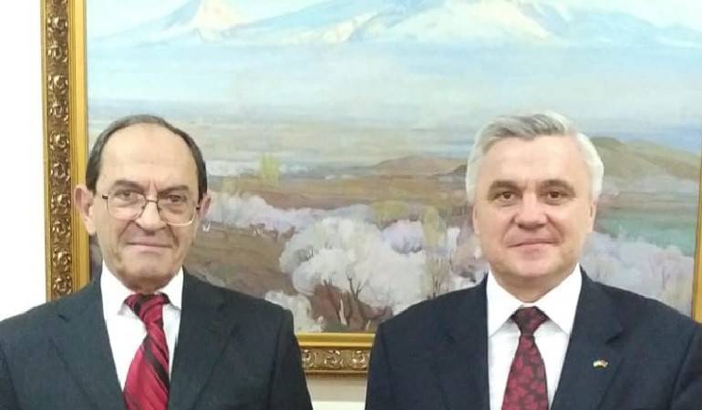 Deputy Foreign Minister Shavarsh Kocharyan received the Ambassador of Ukraine