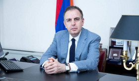 ՀՀ նախագահի հրամանագիրը Կարեն Նազարյանին Սուրբ Աթոռում ՀՀ արտակարգ և լիազոր դեսպան նշանակելու մասին
