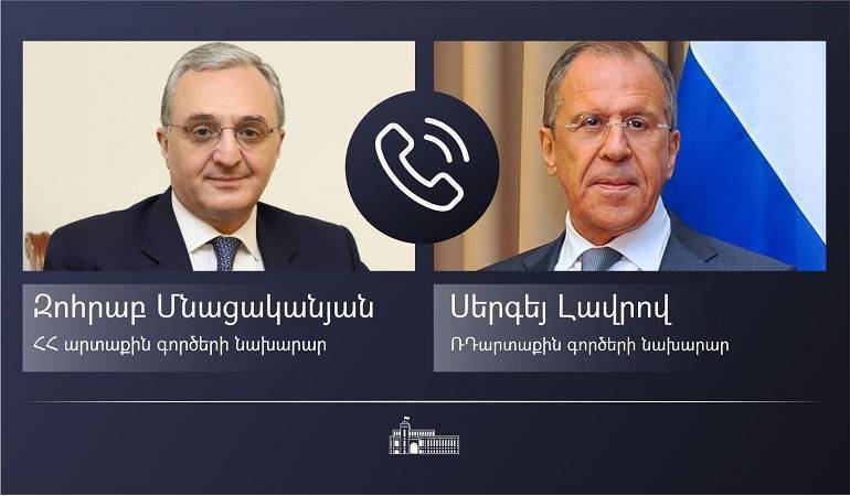 Телефонный разговор министра иностранных дел Зограба Мнацаканяна с министром иностранных дел РФ Сергеем Лавровым