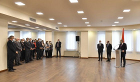The Prime Minister of Armenia introduced the newly appointed Foreign Minister to MFA apparatus